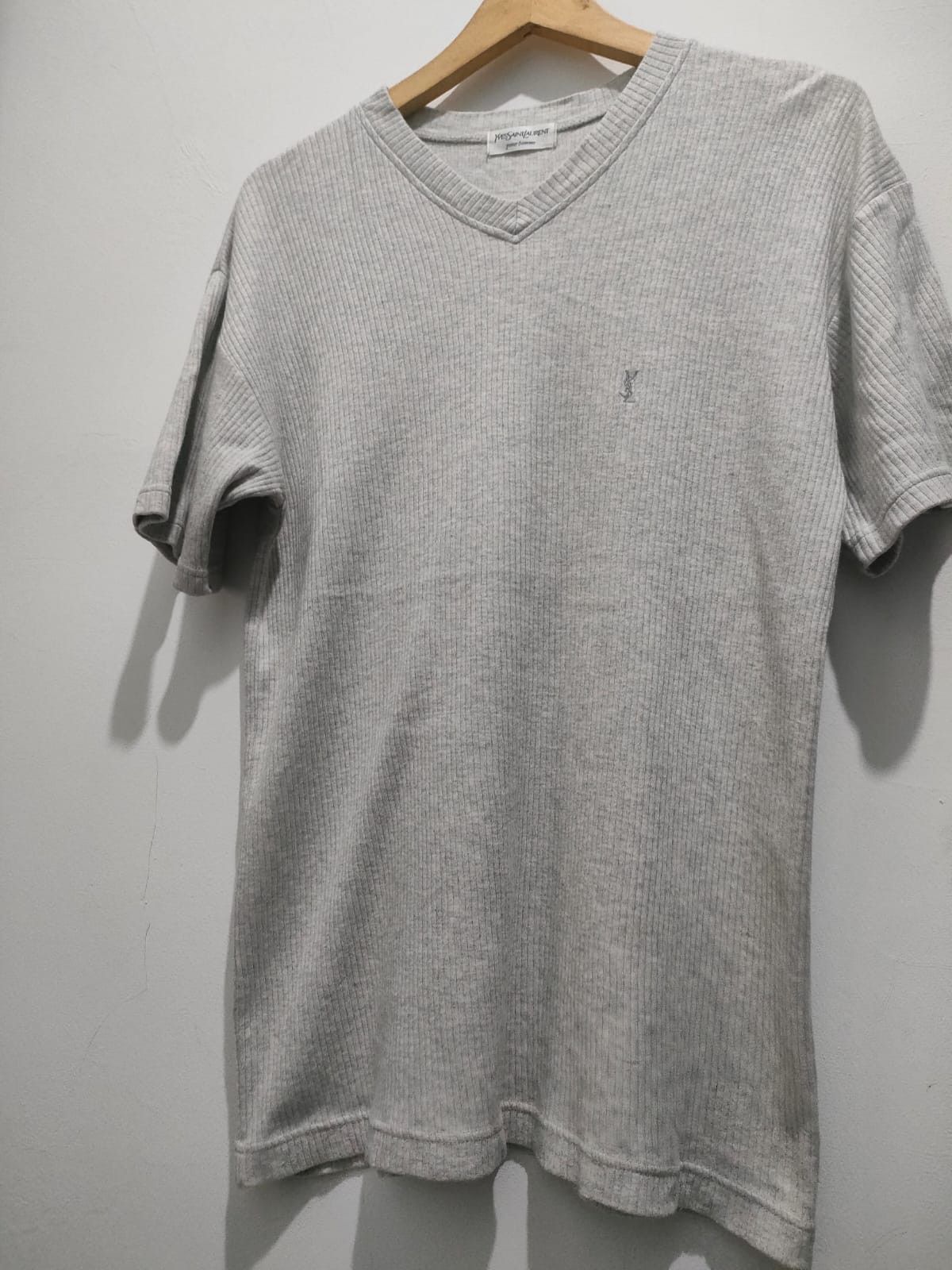 Yves Saint Laurent yves saint laurent v-neck Size US M / EU 48-50 / 2 - 3 Thumbnail