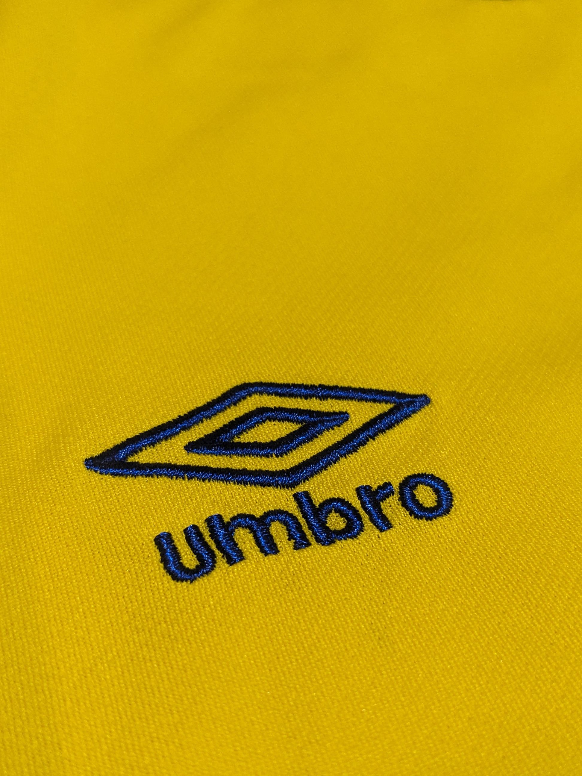 Umbro Brazil Jersey men's XL Size US XL / EU 56 / 4 - 4 Thumbnail