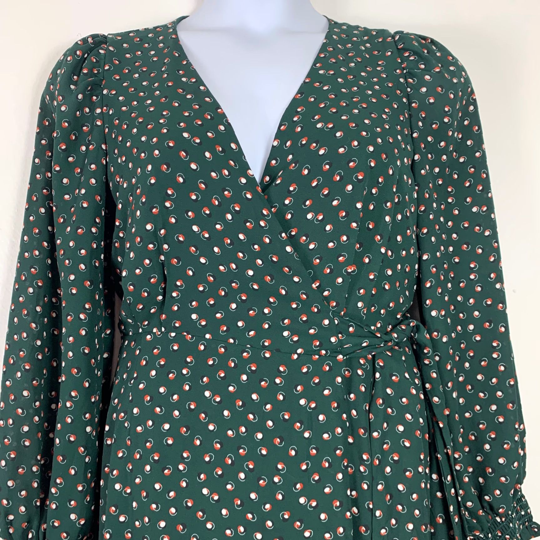 green emerald velvet dress Max Studio Women's Flounce Sleeve V Neck Dress, Denim Daisy Vine, Small at  Amazon Women's Clothing store