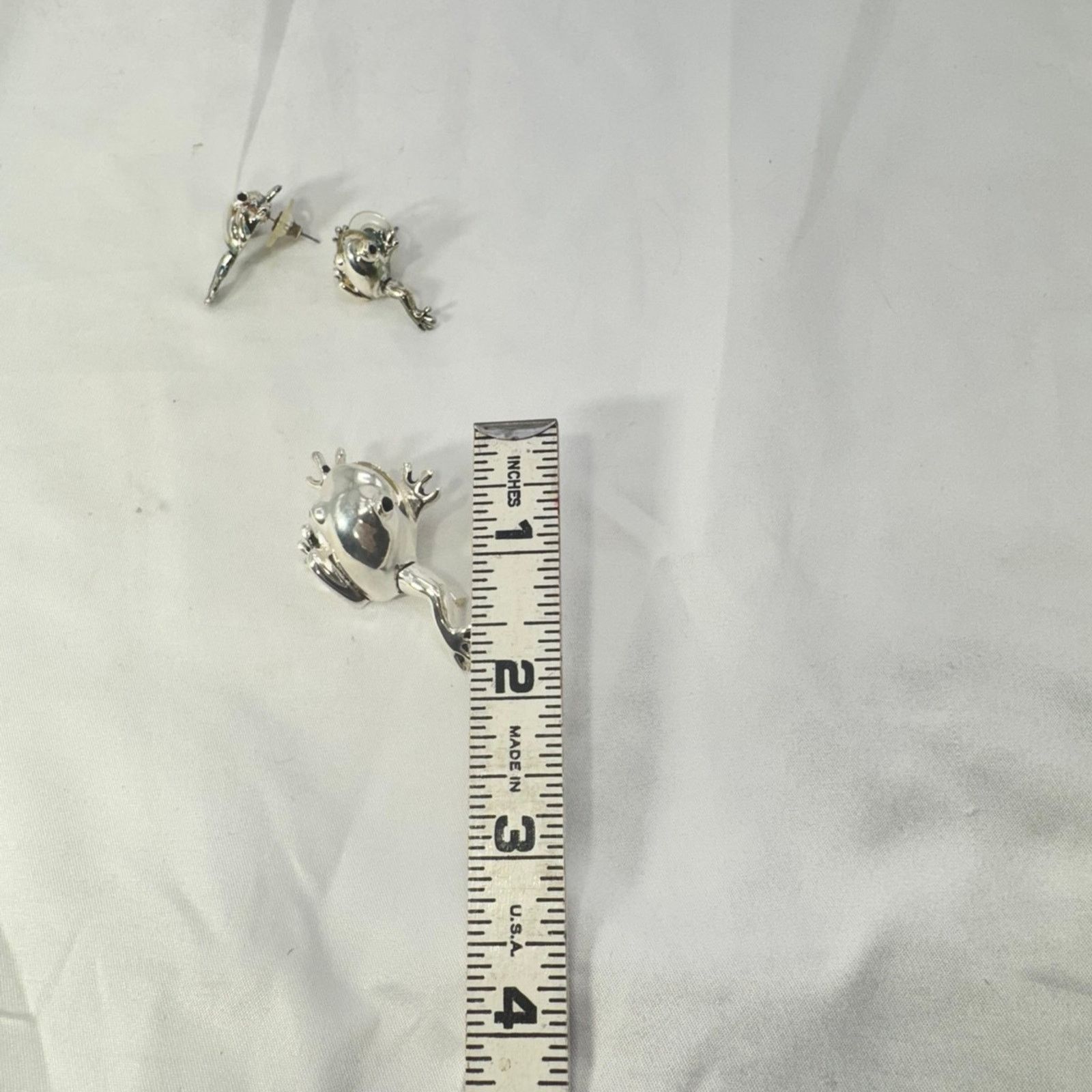 NBDN Nobrandedon Silver tone frog pendant/brooch earring set Size ONE SIZE - 7 Thumbnail