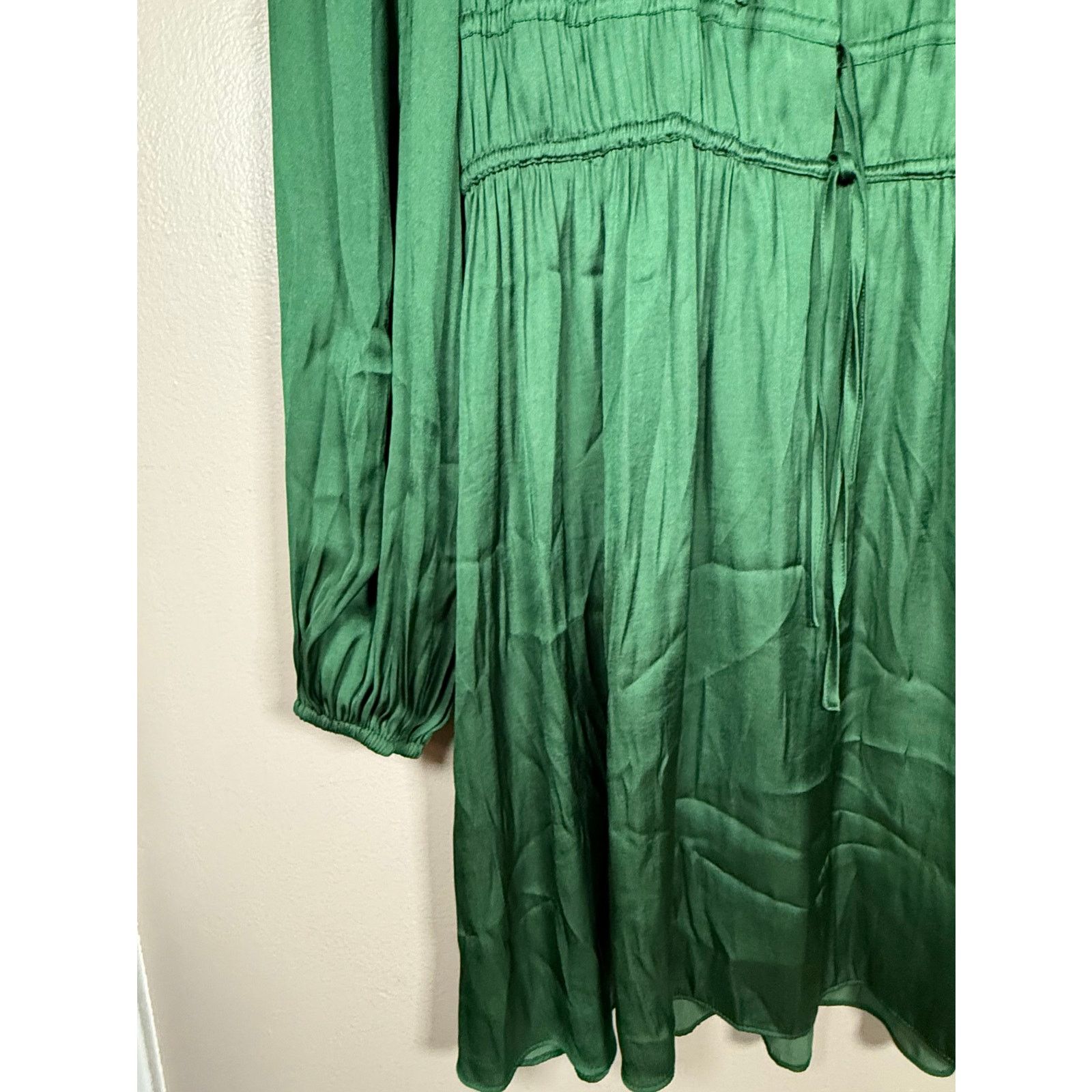 Maje Maje Green Shirred Satin Holiday Mini Dress 36/4 US $375 Size S / US 4 / IT 40 - 8 Thumbnail