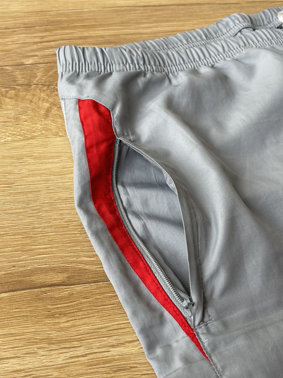 Nike Vintage Nike Swoosh Baggy Track Pants Size M Size US 32 / EU 48 - 10 Thumbnail