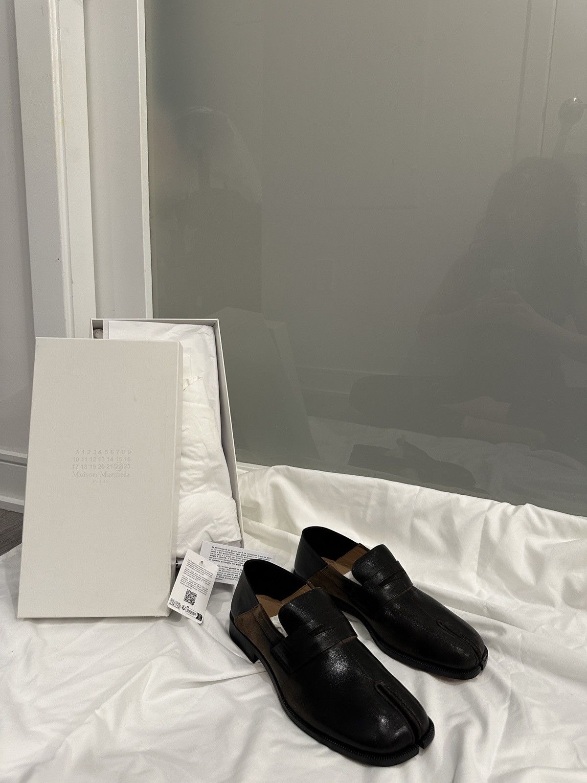 Maison Margiela MM Black & Brown Tabi City Loafers Size US 10 / EU 43 - 2 Thumbnail