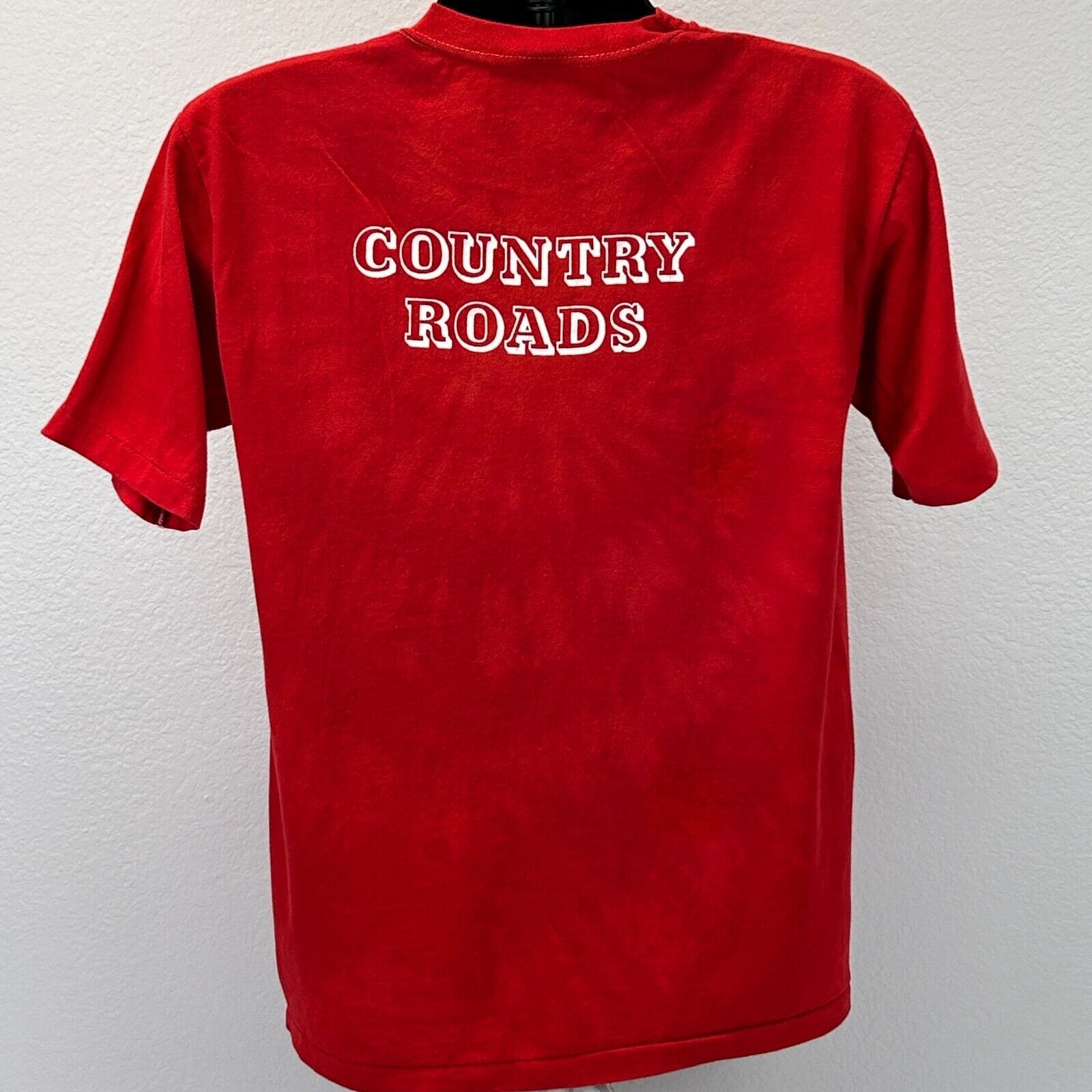 Vintage Vintage 80s I Rode the Bull at Country Roads T Shirt Red L Size US L / EU 52-54 / 3 - 3 Thumbnail