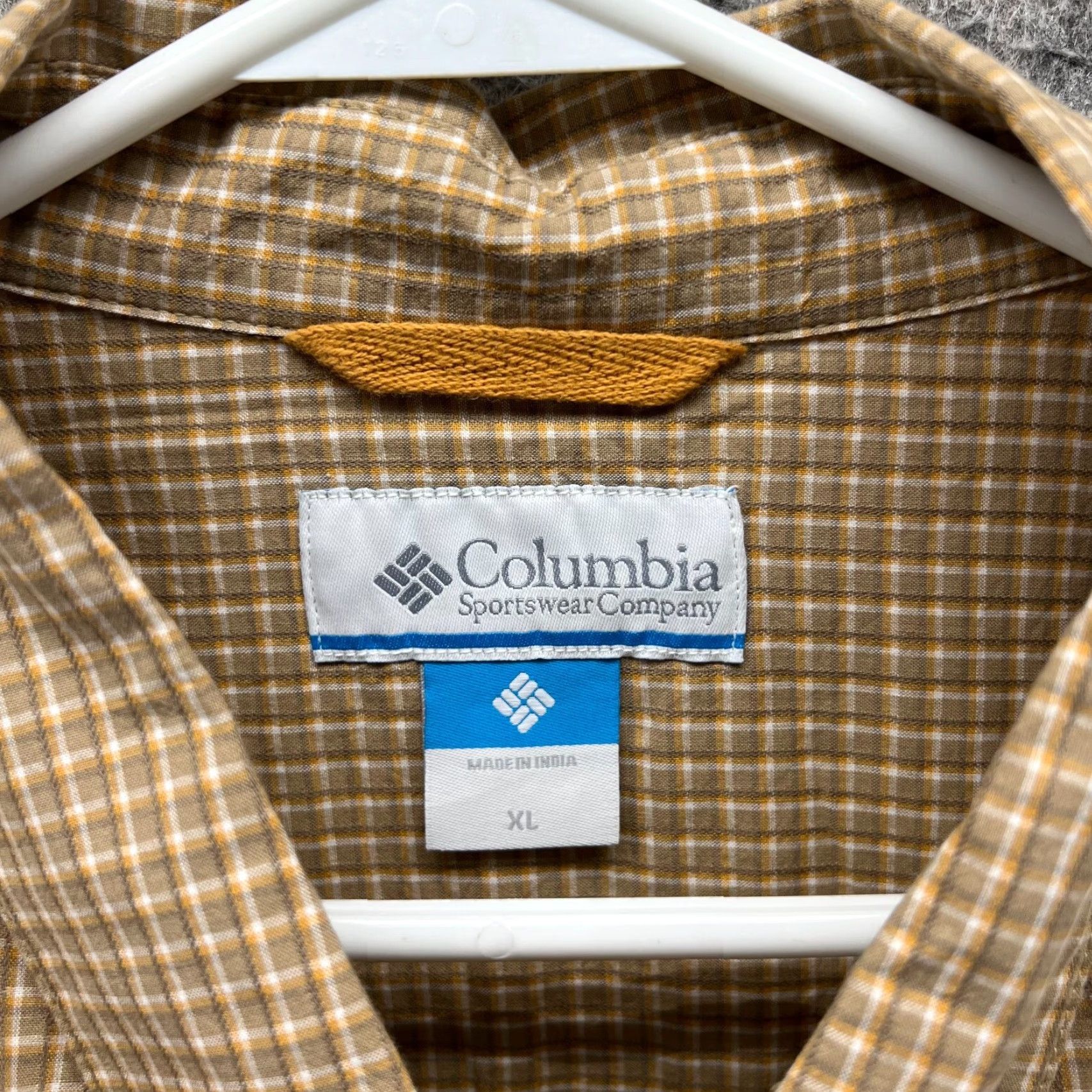 Vintage Columbia Shirt Men XL Khaki Button Down Tan Beige Rapid River II Outdoors Pockets Size US XL / EU 56 / 4 - 4 Thumbnail
