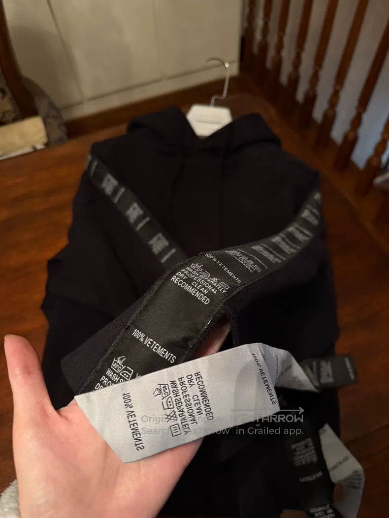 Vetements Vetements Sleeve Tag Ribbon Hooded Sweatshirt Size US XS / EU 42 / 0 - 6 Thumbnail