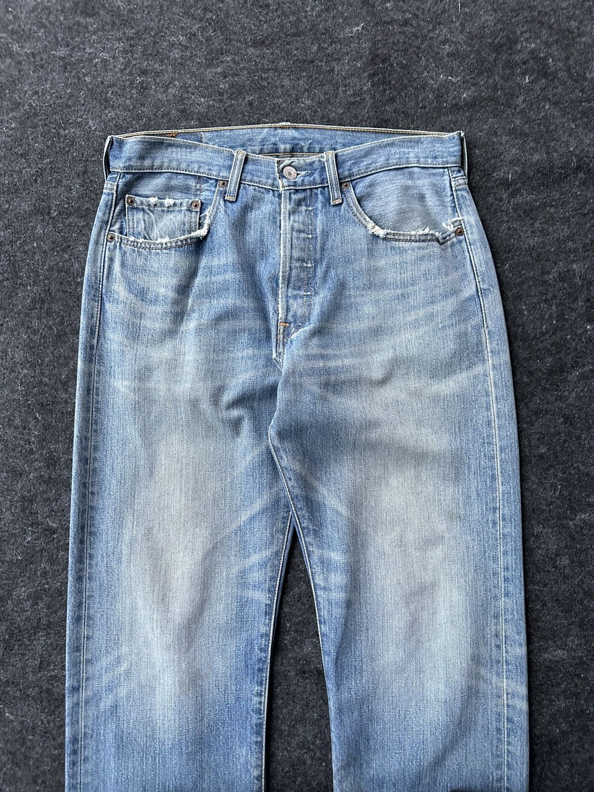 Levi's Vintage Levis 501 Blue Washed Faded Denim 32x32 D467 Size US 32 / EU 48 - 2 Thumbnail