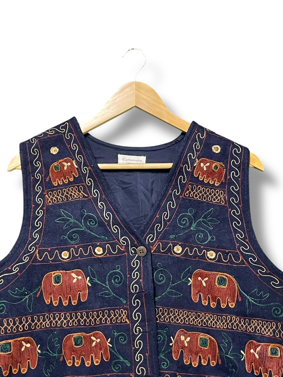 Designer × Japanese Brand × Vintage Eptemete x Vintage Embroided Vests (43) Size US XS / EU 42 / 0 - 2 Thumbnail