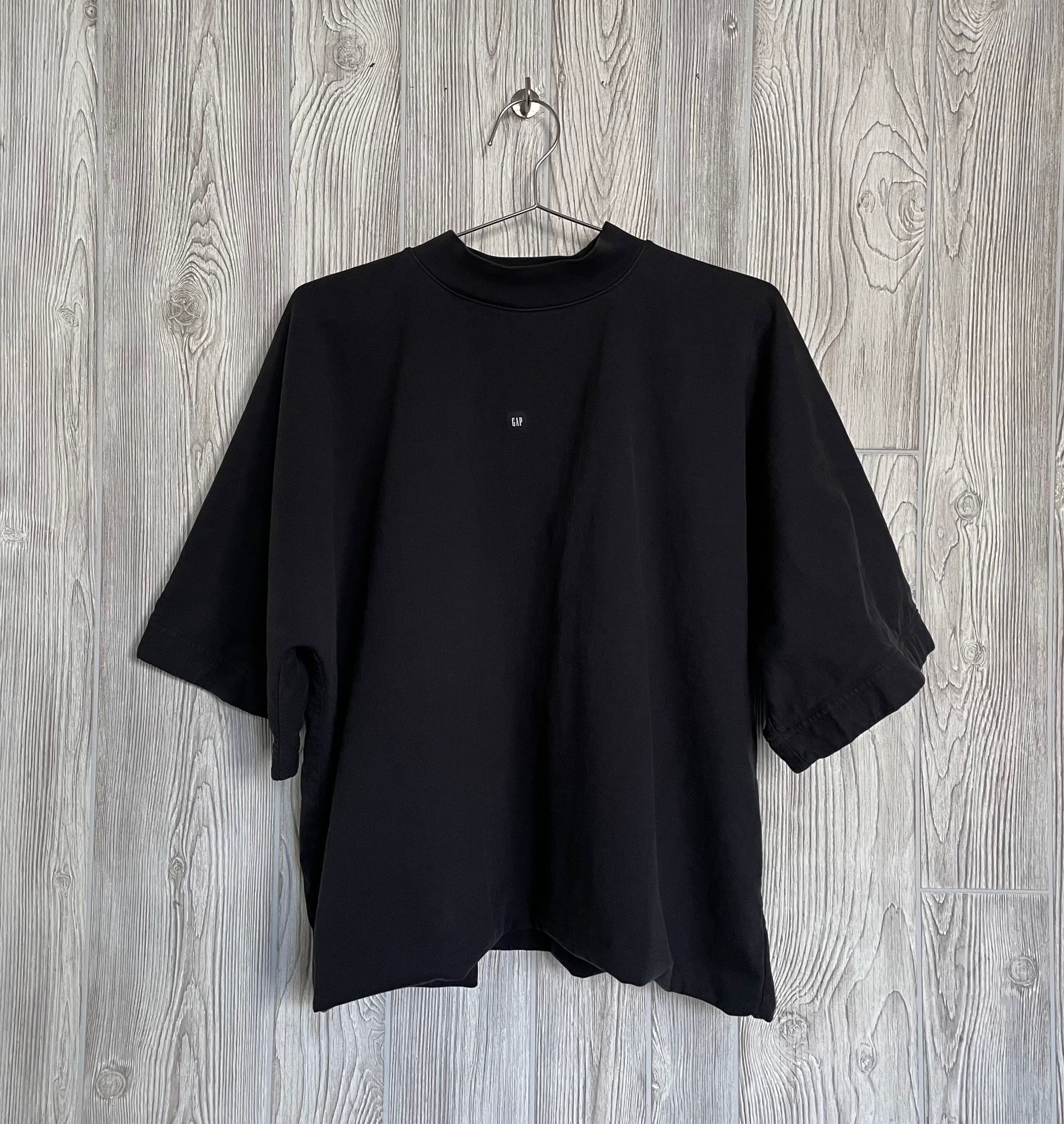 Gap Yeezy x Gap Logo No Seam Tee - Black | Grailed