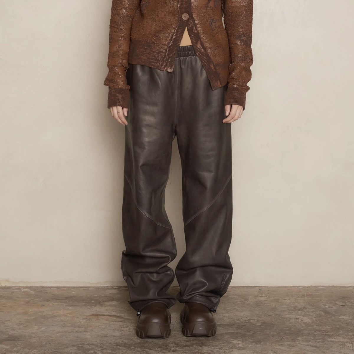 Acne Studios Acne Studios Brown Casual Leather Trousers Size 26" / US 2 / IT 38 - 2 Thumbnail