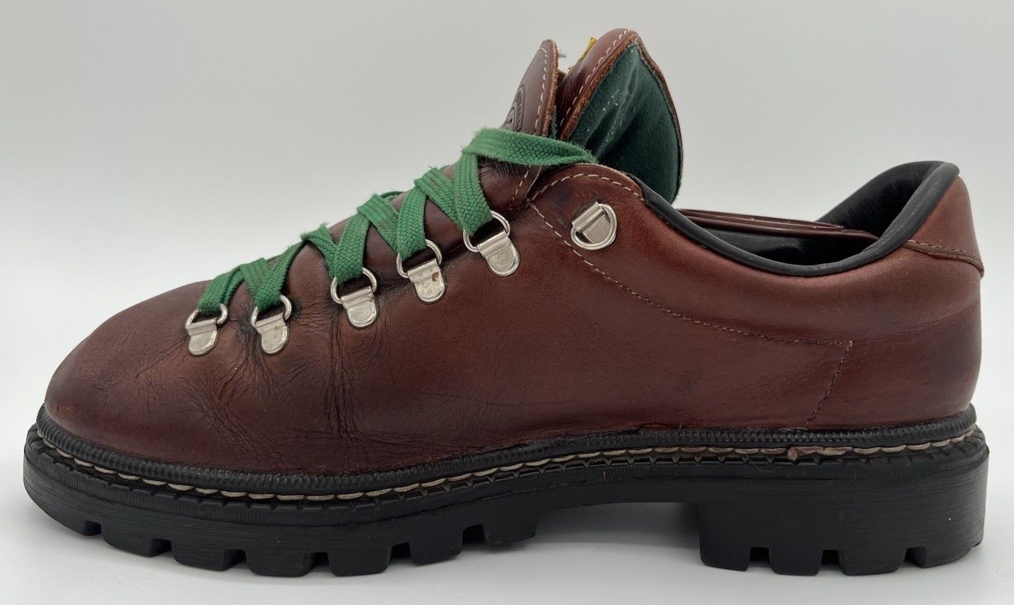Roots ROOTS TUFF Canada Brown Leather Low Cut Hiking Boots Size 8D Size US 8 / EU 41 - 7 Thumbnail