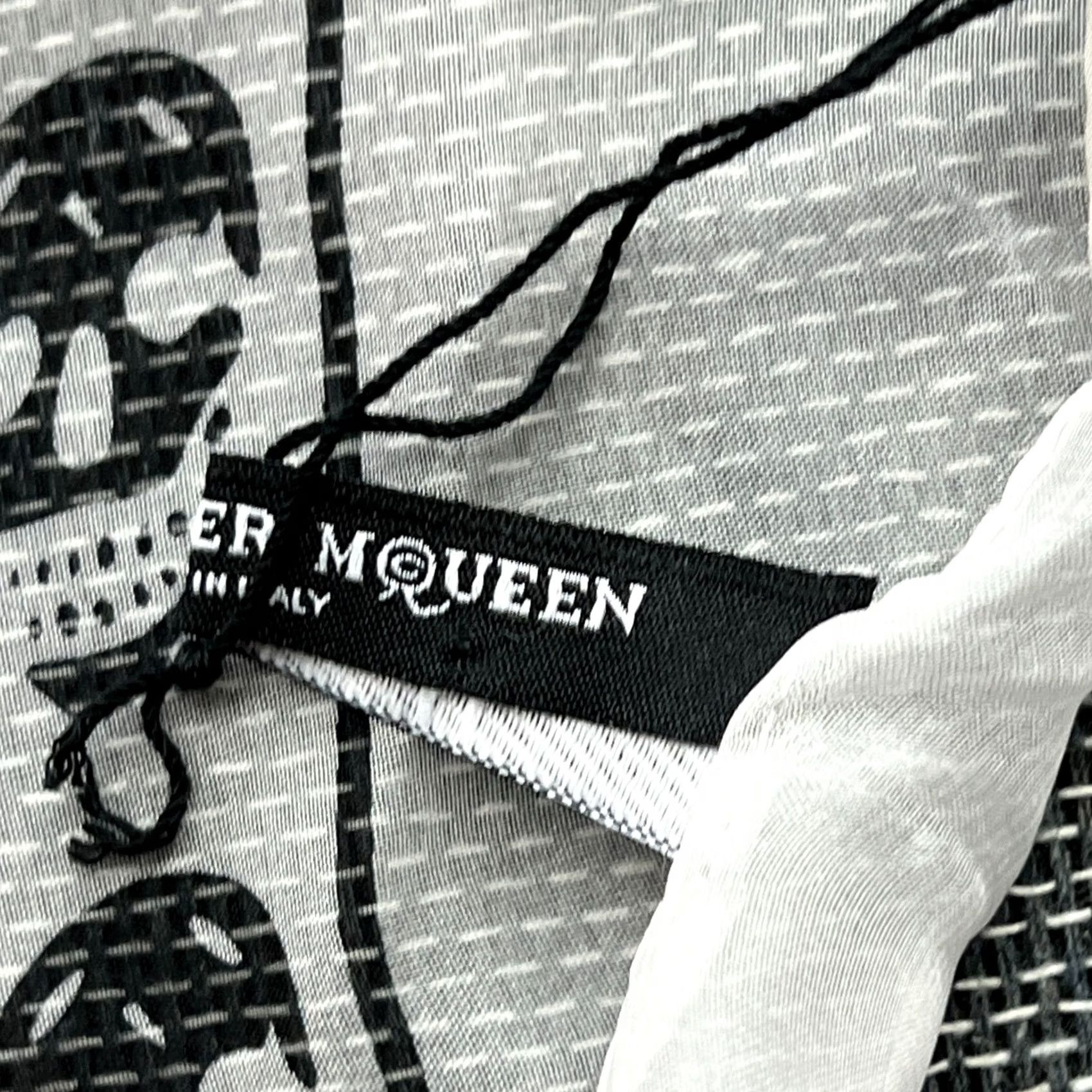 Alexander McQueen Alexander McQueen Skull Print Silk Scarf Black White Gothic Made in Italy Size ONE SIZE - 6 Thumbnail