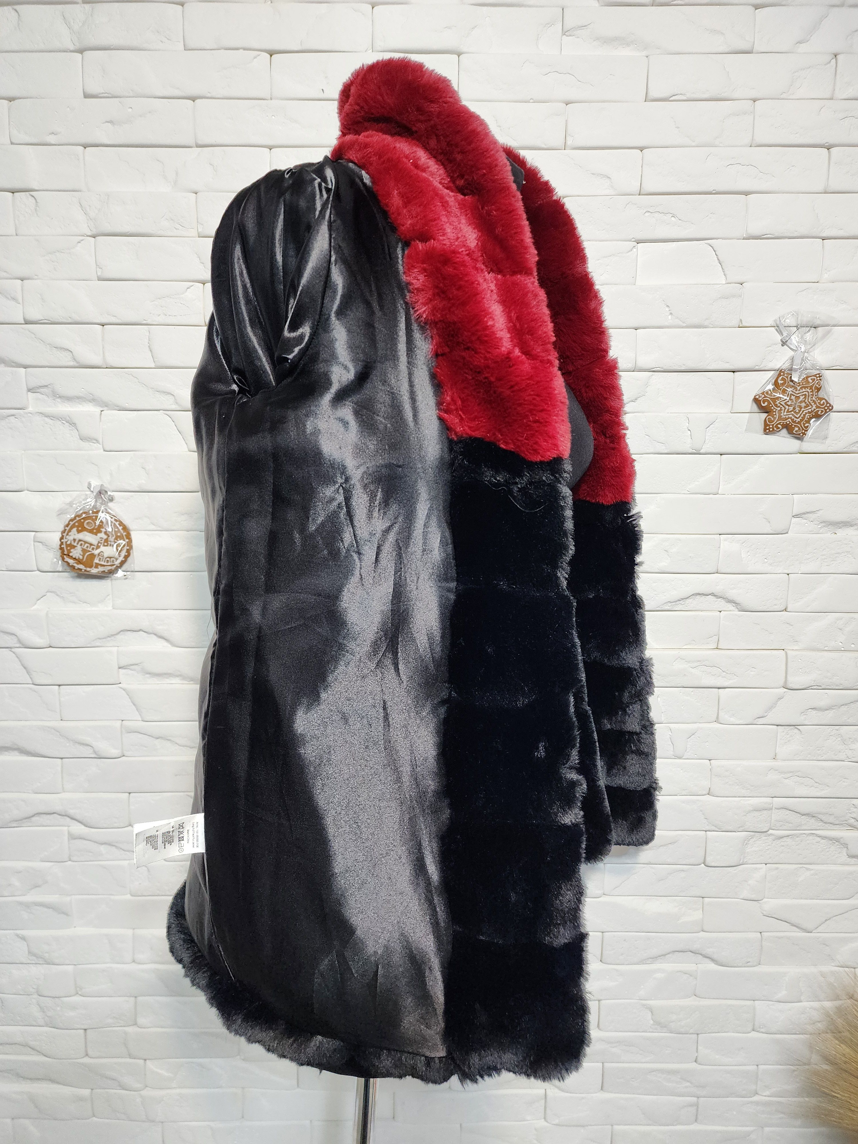 Furla Red @ Black Faux Fur Coat: Women's Warm Winter Outerwear Size M / US 6-8 / IT 42-44 - 9 Thumbnail