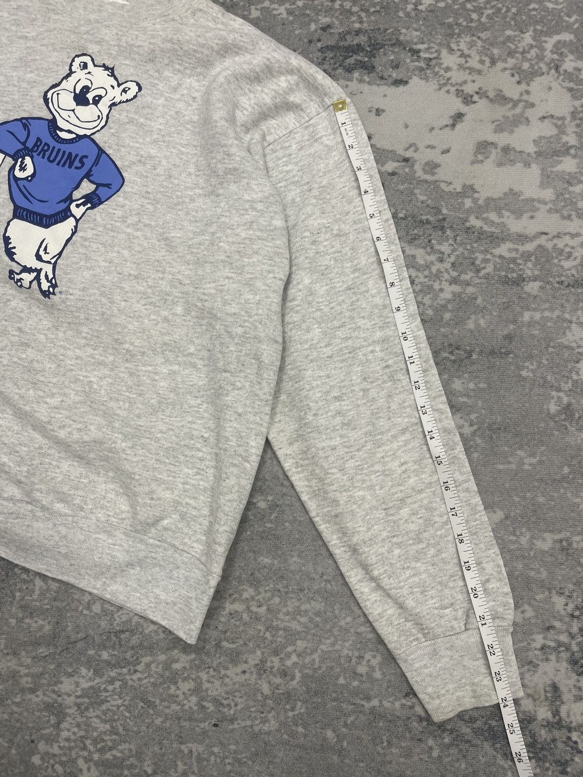 Descente Vintage Ucla Big Logo Sweatshirt Size US L / EU 52-54 / 3 - 10 Thumbnail