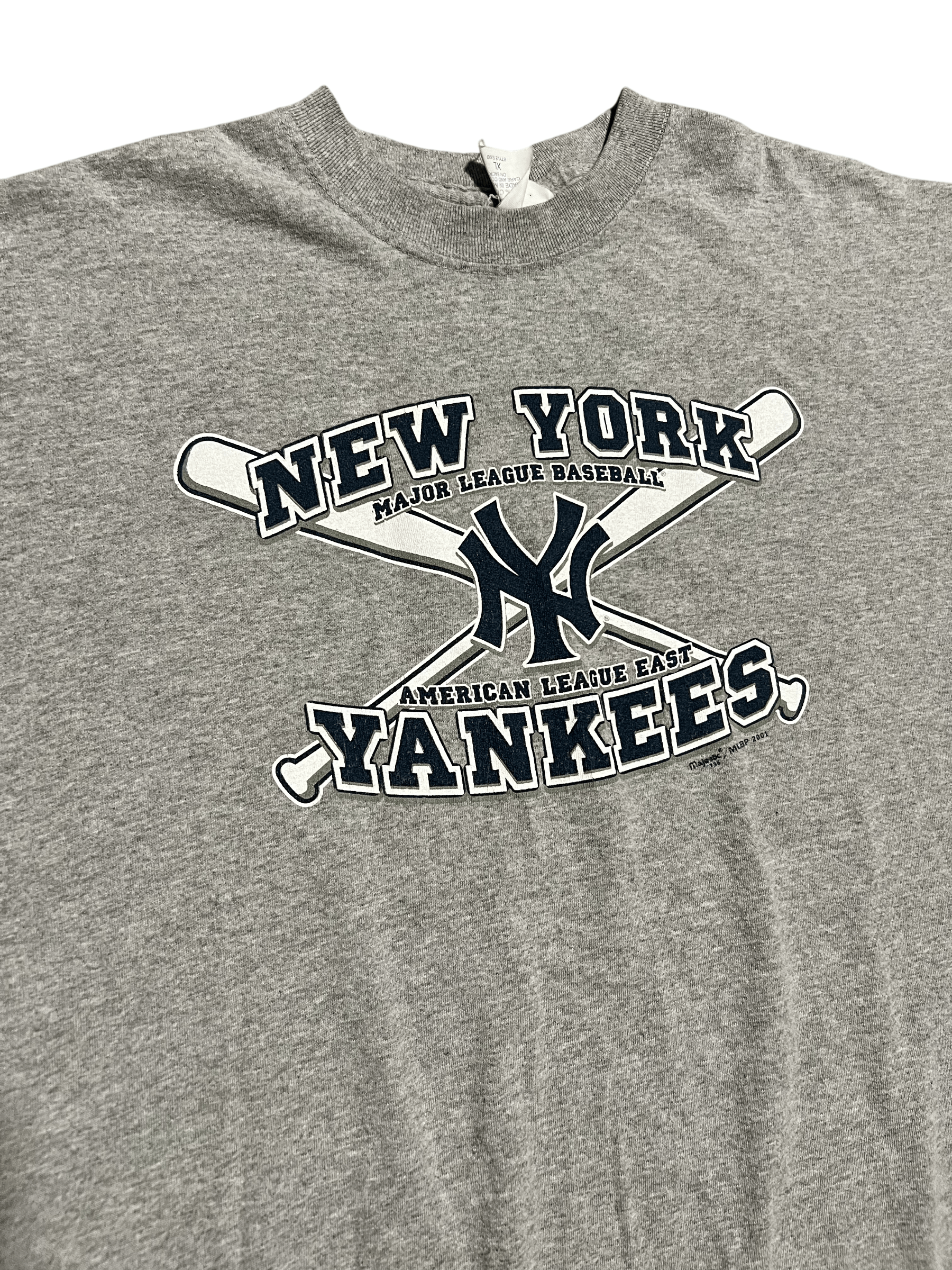 Majestic New York Yankees 2001 Majestic Y2K Vintage Graphic T-Shirt Size US XL / EU 56 / 4 - 2 Thumbnail