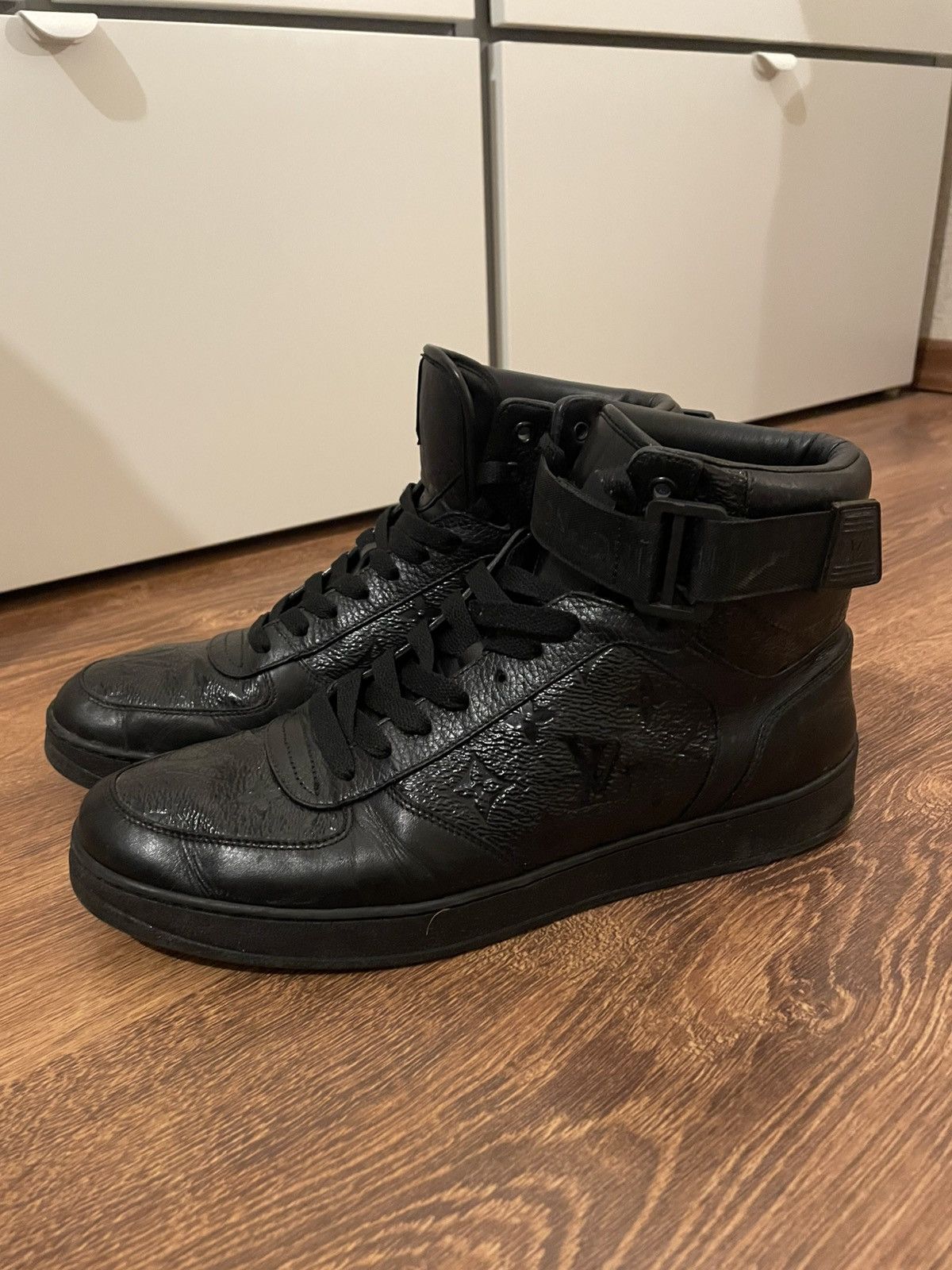 Louis Vuitton Louis Vuitton Size US 9 / EU 42 - 1 Thumbnail