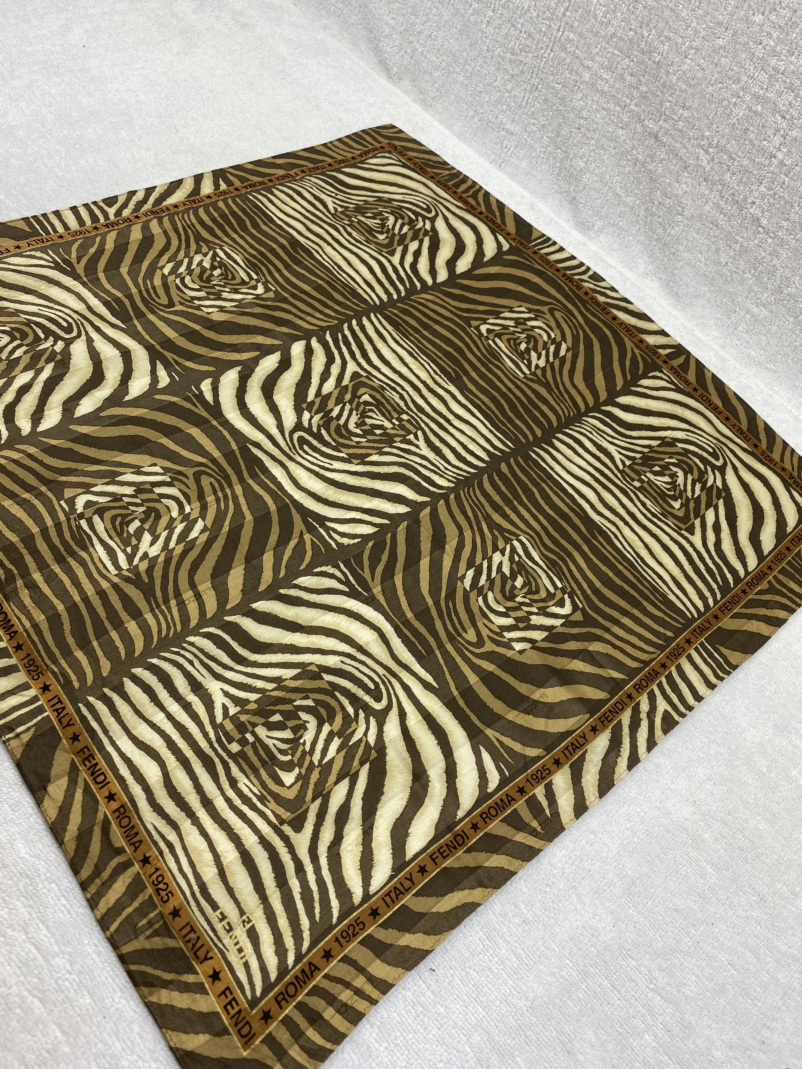 Vintage Fendi Roma Bandana / Handkerchief / Neckerchief A253 Size ONE SIZE - 4 Thumbnail