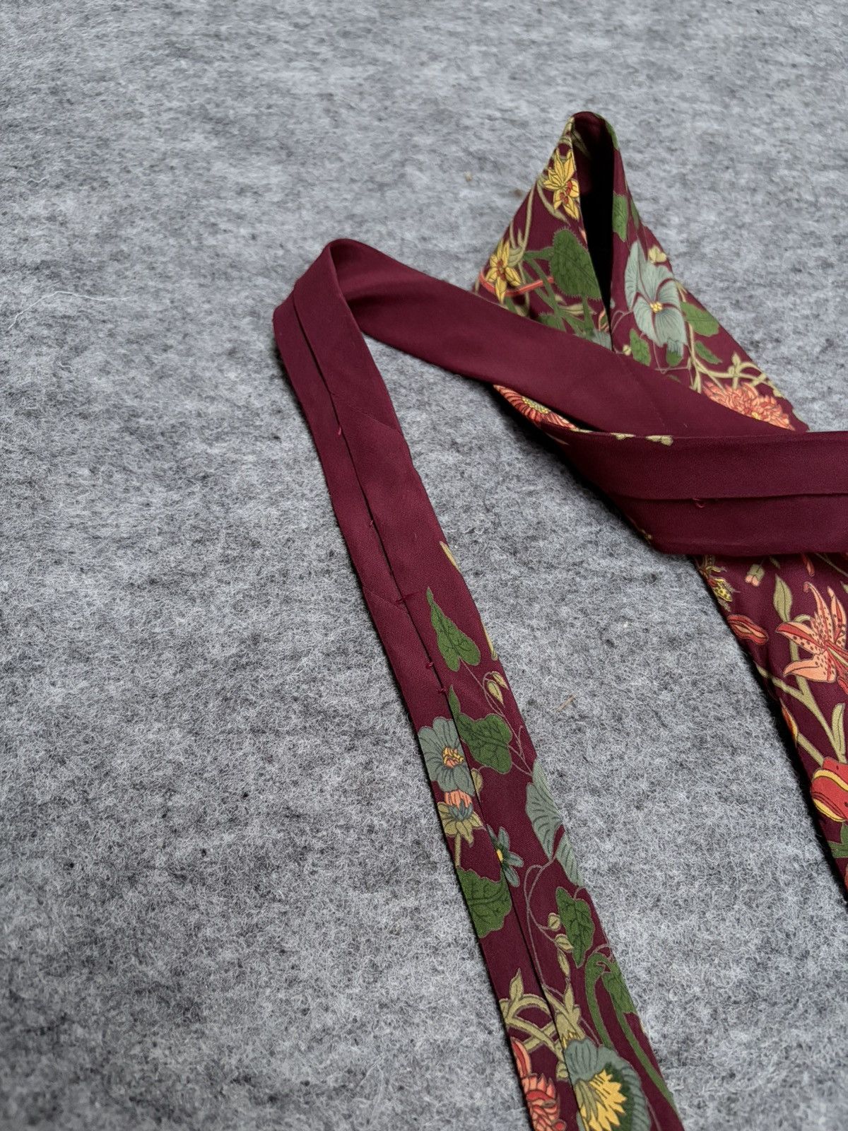 Gucci Vintage Gucci Flower Pattern Ties Size ONE SIZE - 7 Thumbnail