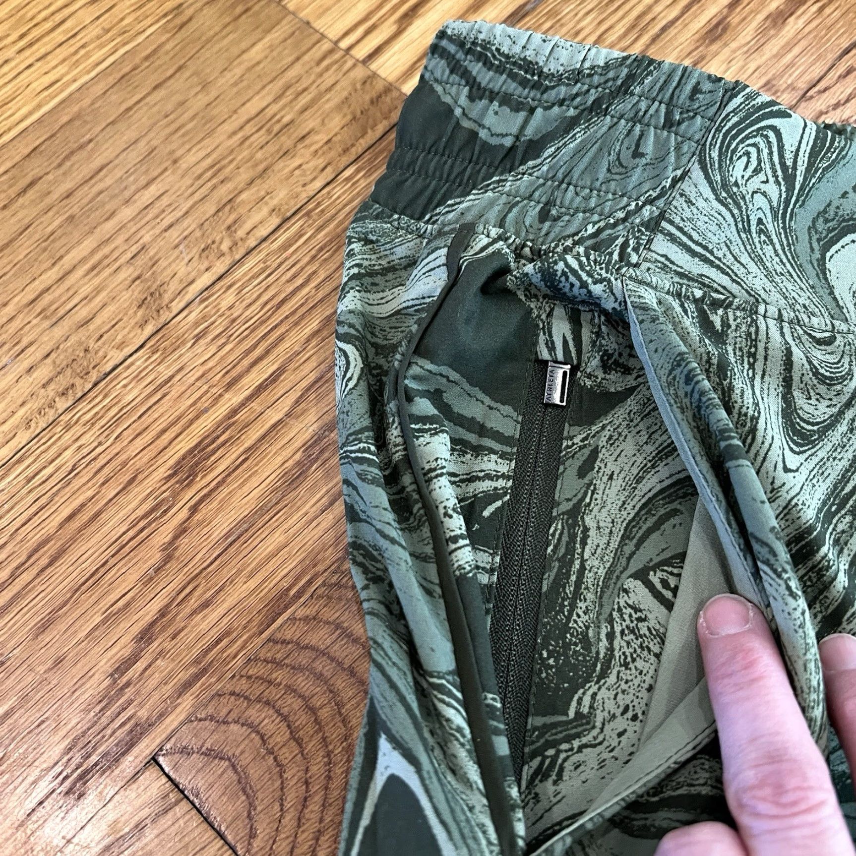 Athleta Athleta Womens Brooklyn Jogger Pants Pull On In Sumi Marble Green Size 14 Size 36" / US 14 / IT 50 - 7 Thumbnail