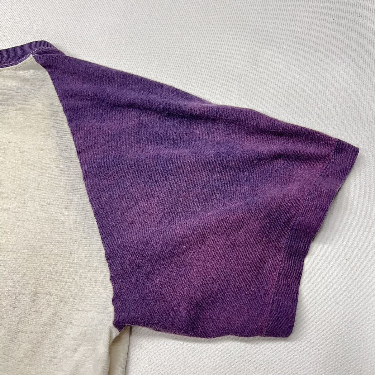 Band Tees × Vintage VTG Kansas World Tour Tee Shirt White Purple Retro 1978 Size US S / EU 44-46 / 1 - 18 Thumbnail