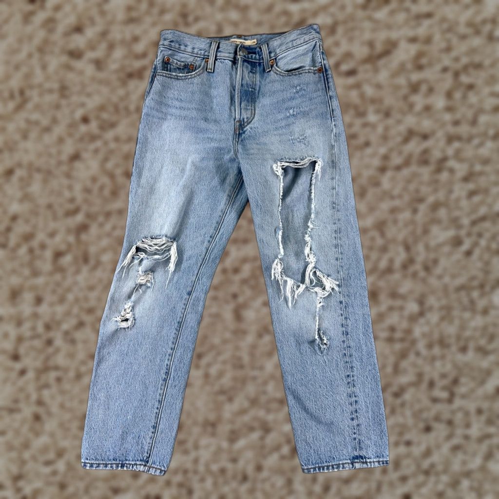 Levi's Levi's Jeans Women Blue Denim Wedgie Fit 500 Series Straight Button 26 Regular 5-Pocket Distressed Vintage No N/A Size 26" / US 2 / IT 38 - 1 Thumbnail