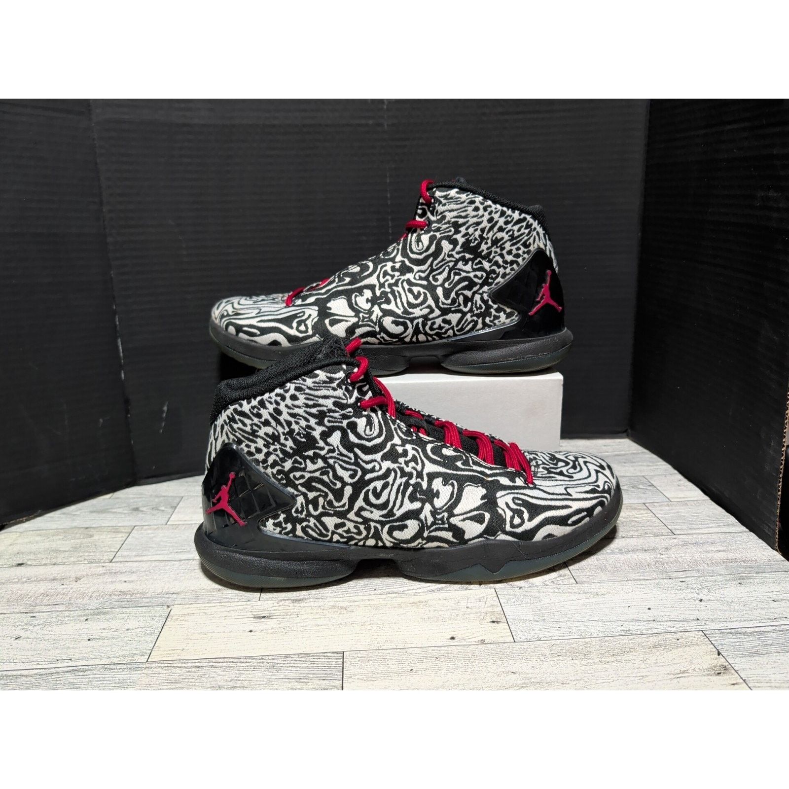 Nike Nike Jordan Super.Fly 4 JCRD Men's 10.5 Basketball Sneakers Size US 10.5 / EU 43-44 - 2 Thumbnail