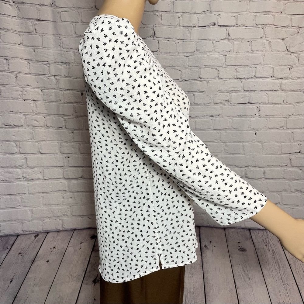 Vince Camuto NWT New Vince Camuto Puff Sleeve Ivory Black Floral Top Blo Size XS / US 0-2 / IT 36-38 - 5 Thumbnail