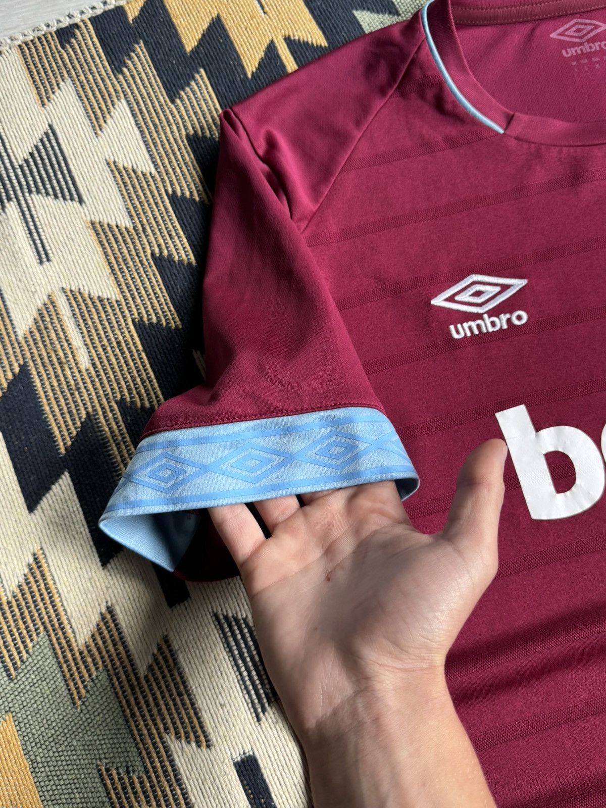 Umbro Vintage Umbro West Ham United Betway 2018/19 Soccer Jersey Size US L / EU 52-54 / 3 - 7 Thumbnail