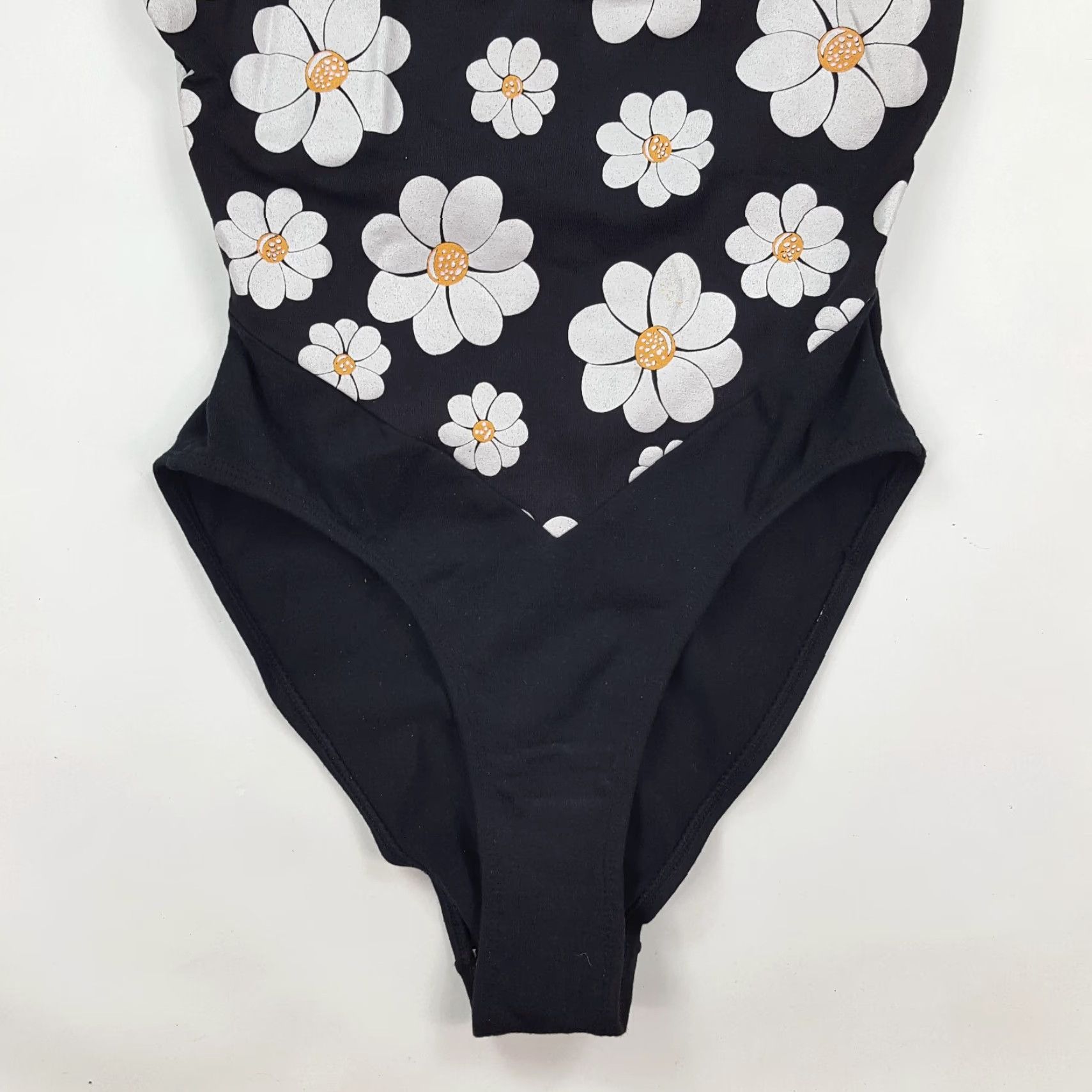 Sunflower VINTAGE Krystal K International Sunflower Halter One Piece Bikini Women's M Black Floral 80s Retro Plunge Top Split Size M / US 6-8 / IT 42-44 - 4 Thumbnail