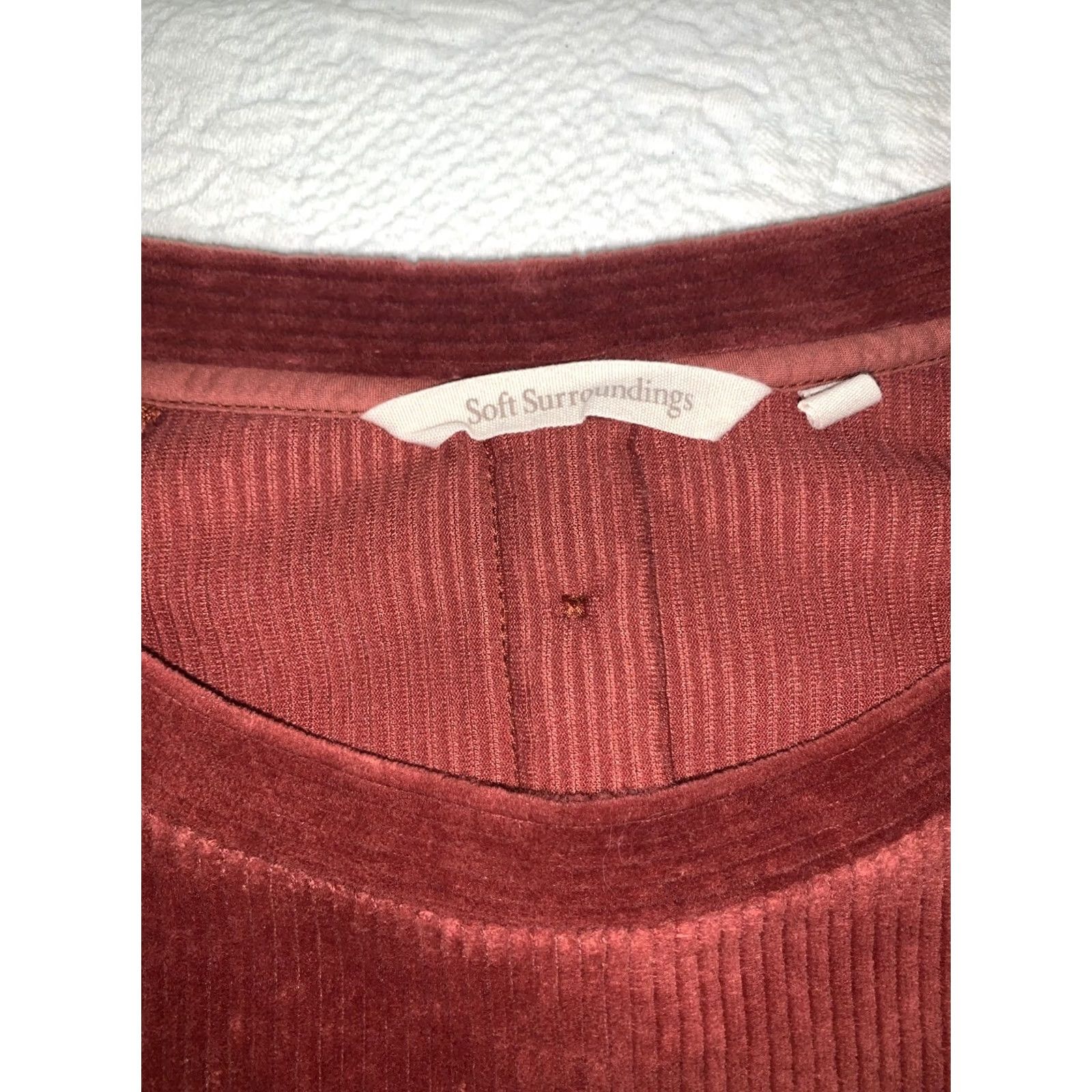 Soft Surroundings Soft Surroundings Caroline Velour Corduroy Pullover Tunic L Rust Women Knit Top Boho Button Back Long Sleeve Regular Pattern Solid Size L / US 10 / IT 46 - 2 Thumbnail