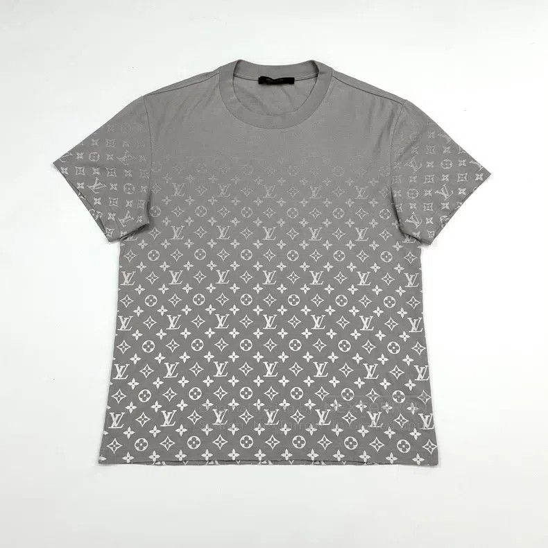 Louis Vuitton Louis Vuitton Gradient presbyopia dark lines full print gr Size US S / EU 44-46 / 1 - 1 Thumbnail