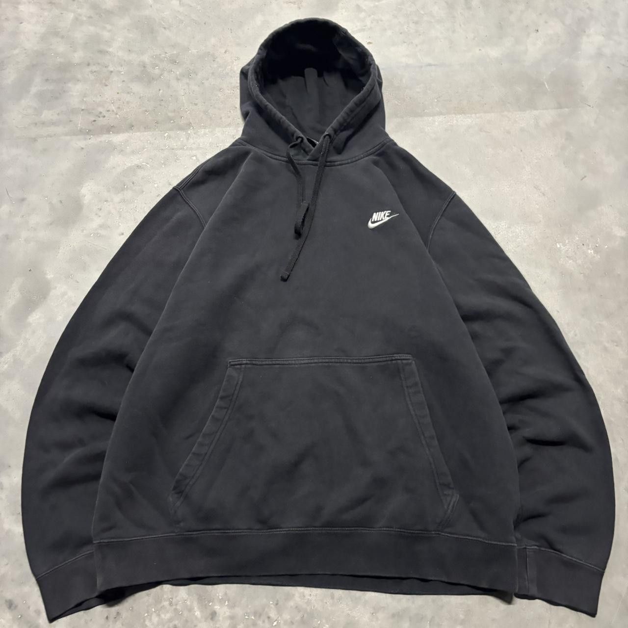 Nike × Vintage Crazy Vintage Y2K/2000s Black Nike Streetwear Essential Hoodie! Size US XL / EU 56 / 4 - 1 Thumbnail
