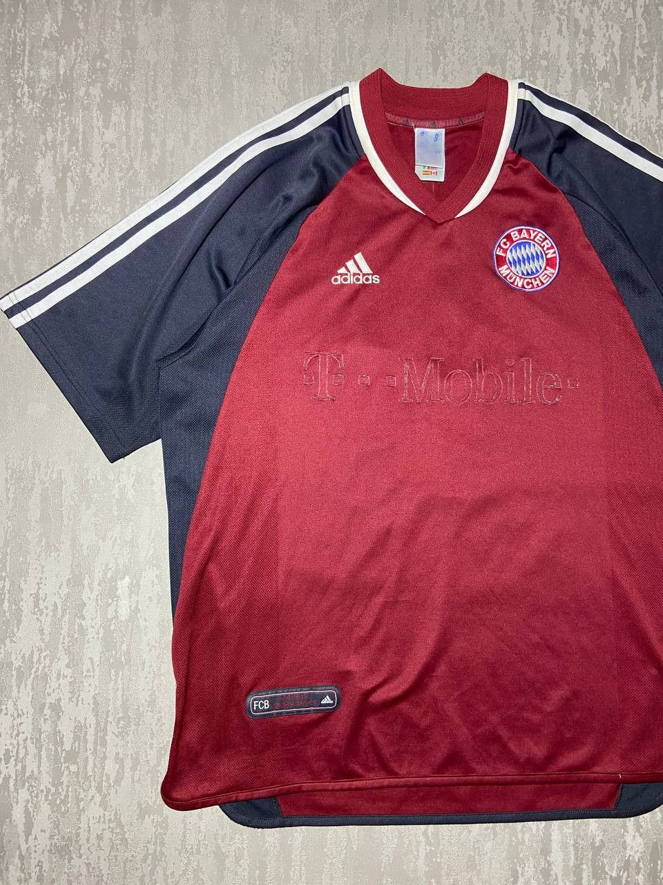 Adidas × Vintage Adidas FC Bayern Munich Jersey Z-Roberto 2002/03 T-Mobile Size US XL / EU 56 / 4 - 2 Thumbnail