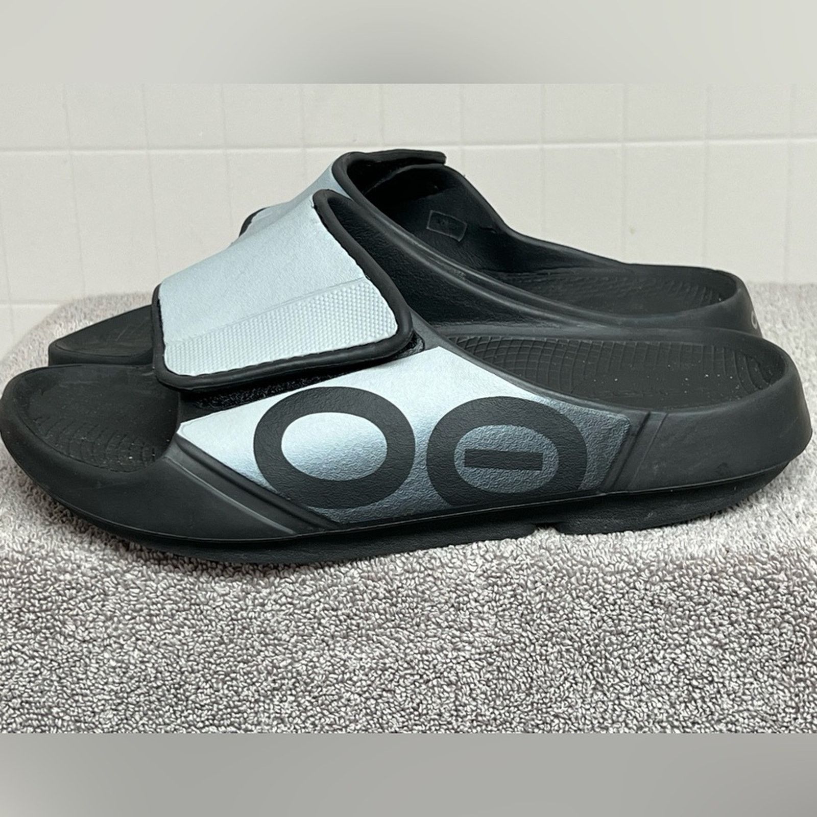 Other Oofos Ooahh Sport Flex Adjustable Sandals Men’s 7 Womens 9 Size US 7 / EU 40 - 1 Thumbnail