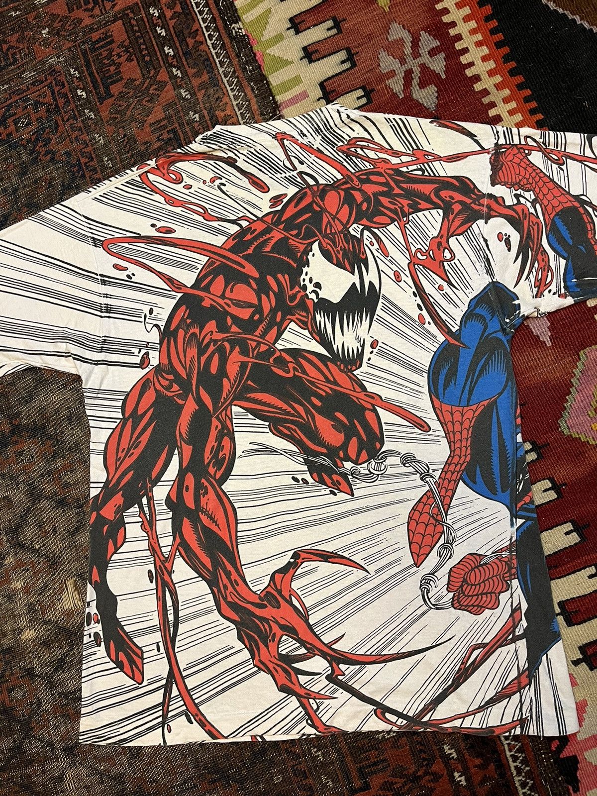 Fruit Of The Loom × Marvel Comics × Vintage Vintage 90s Spider-Man Venom Carnage mega print shirt Size US L / EU 52-54 / 3 - 4 Thumbnail