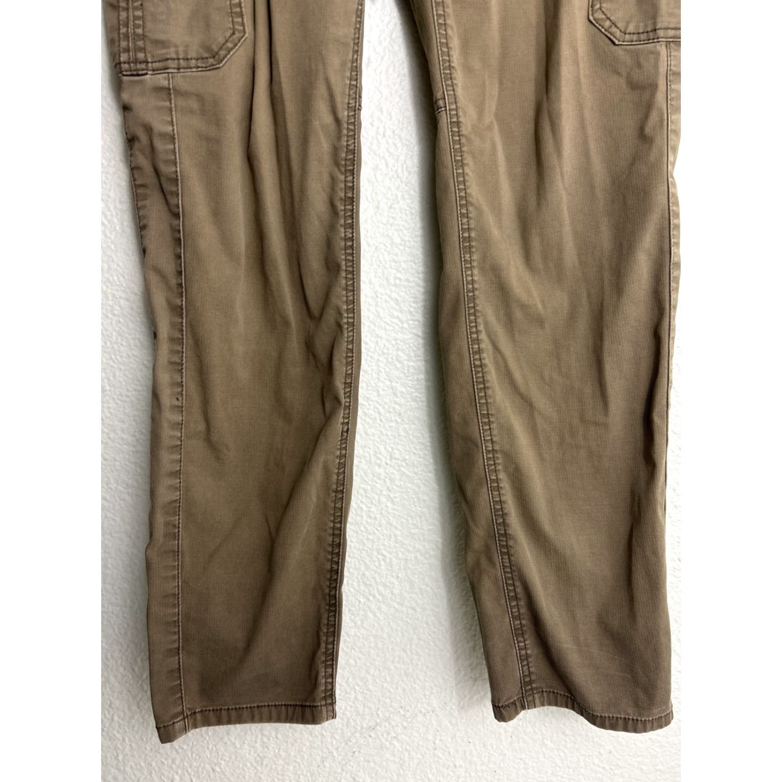 Prana Prana Crestwood Pant Womens Medium Khaki Cargo Pants Drawstring Stains 29x30 Size 32" / US 10 / IT 46 - 2 Thumbnail
