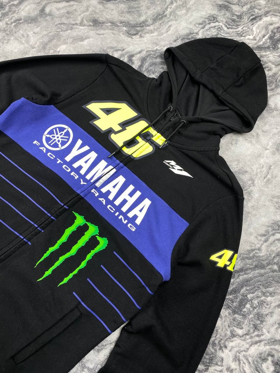 Yamaha Vintage Yamaha Factory Racing Valentino Rossi Zip Hoodie Size US XL / EU 56 / 4 - 2 Thumbnail
