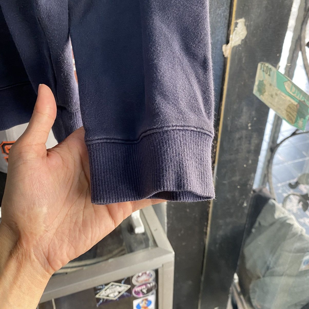 A.P.C. A.P.C Men’s Rue Madame Paris Crewneck Sweatshirt M Boxy Size US M / EU 48-50 / 2 - 7 Thumbnail