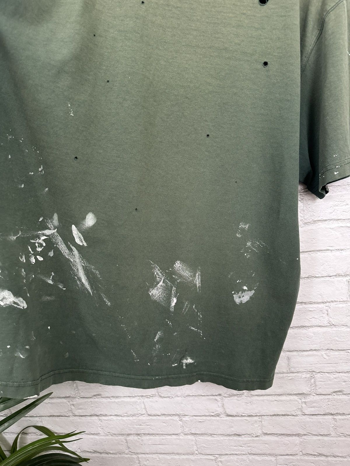 Carhartt (2XL) SICK PAINT THRASHED Carhartt Ghost Pocket Tee Size US XXL / EU 58 / 5 - 14 Thumbnail