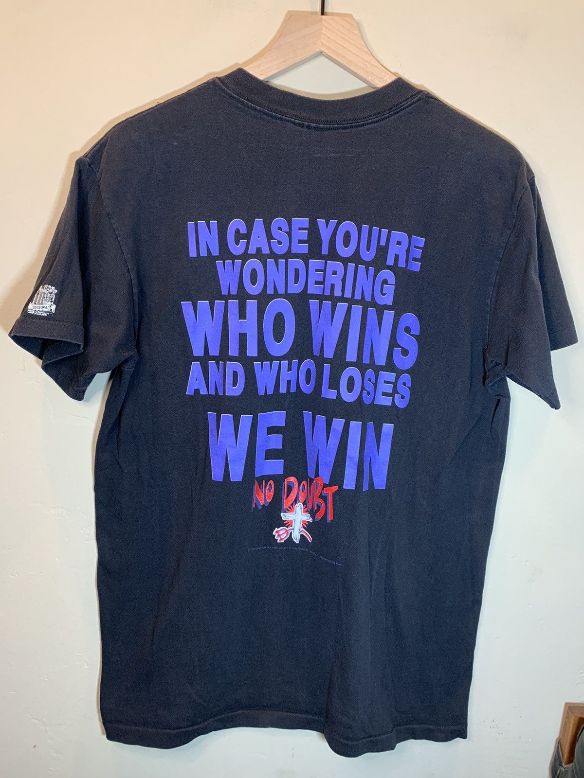 Vintage *RARE* Vintage 1992 Living Epistles No Doubt Jesus T-Shirt L Size US L / EU 52-54 / 3 - 1 Thumbnail