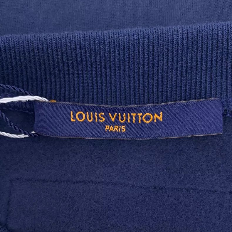 Louis Vuitton Louis Vuitton Crewneck long-sleeve sweatshirt in dark blue Size US XS / EU 42 / 0 - 5 Thumbnail