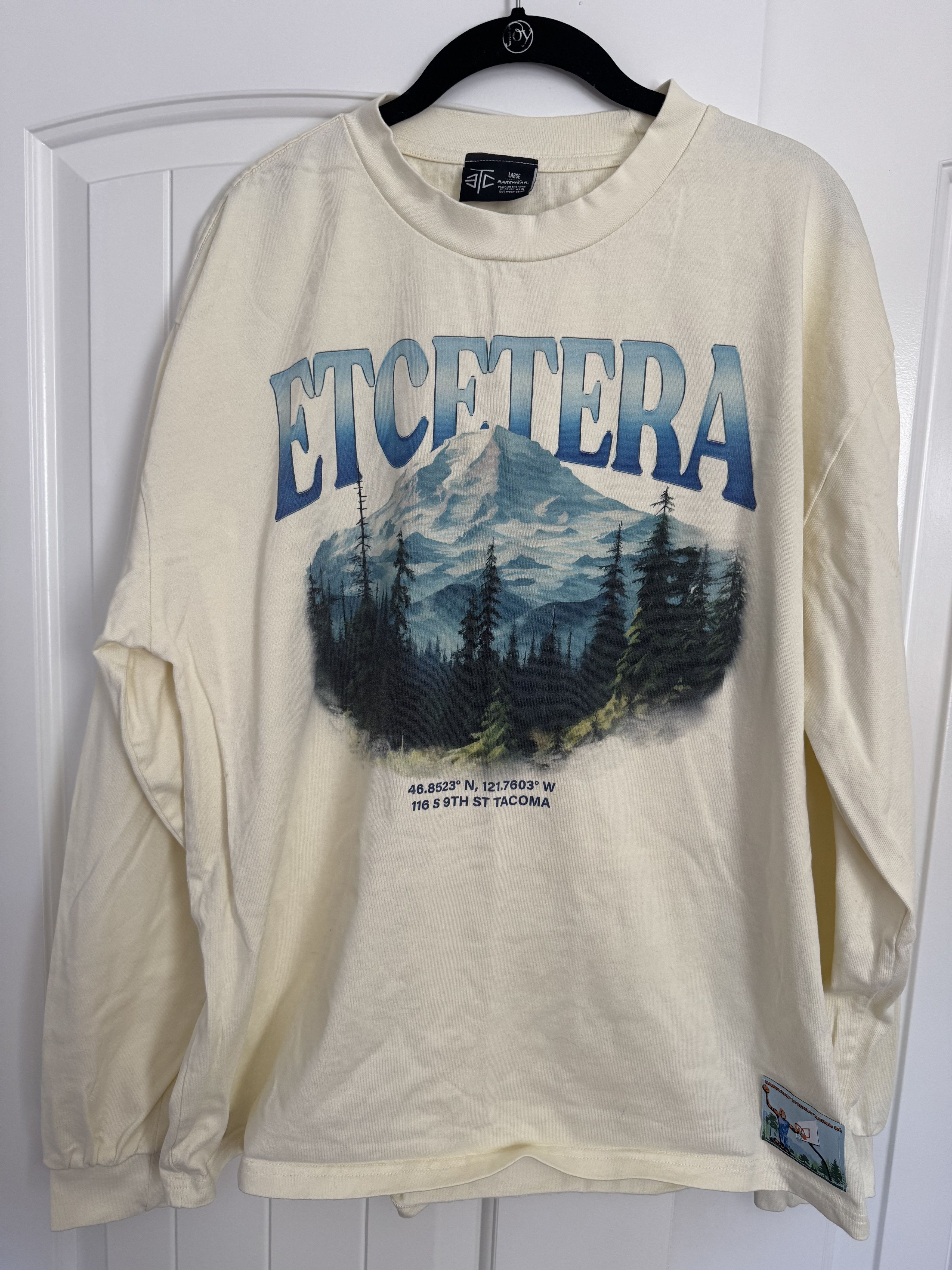 Other Etcetera (Tacoma) Cream long sleeve Rainier shirt Size US L / EU 52-54 / 3 - 1 Thumbnail