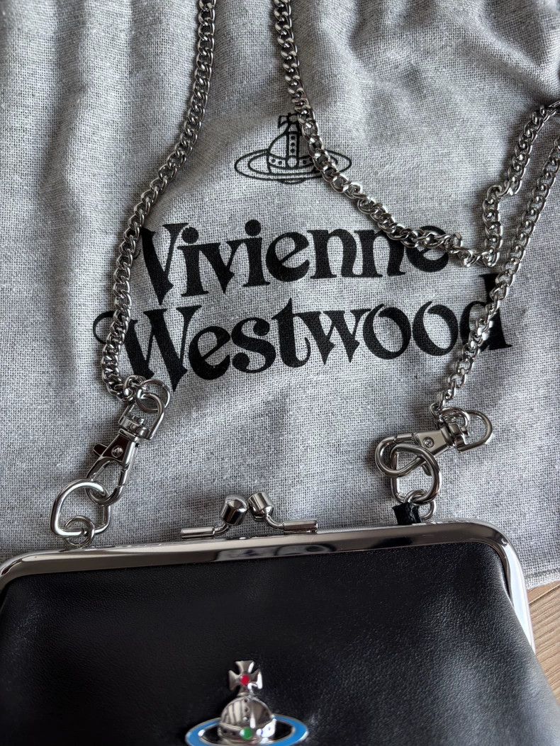 Vivienne Westwood Vivienne Westwood size os Black lamb skin dumplings Size ONE SIZE - 5 Thumbnail