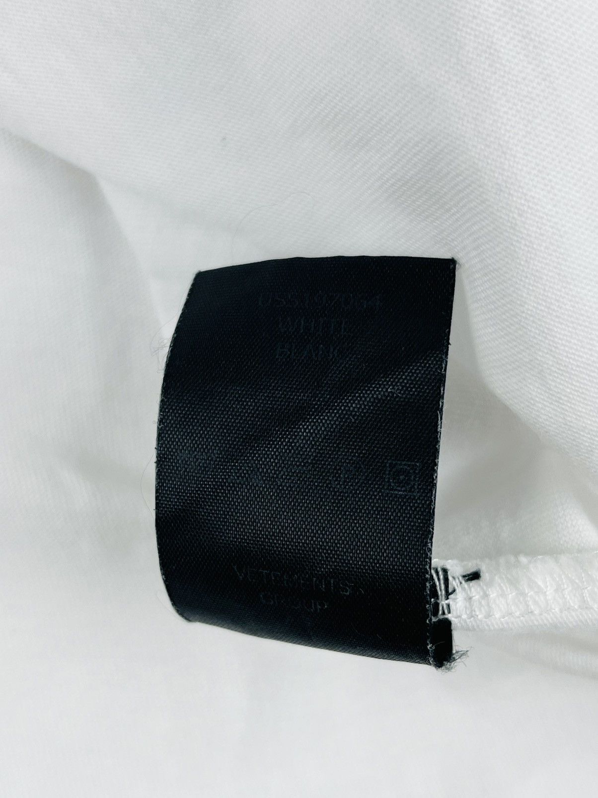 Vetements SS19 Vetements Target Bullet Hole Distressed Tshirt White Size US M / EU 48-50 / 2 - 13 Thumbnail