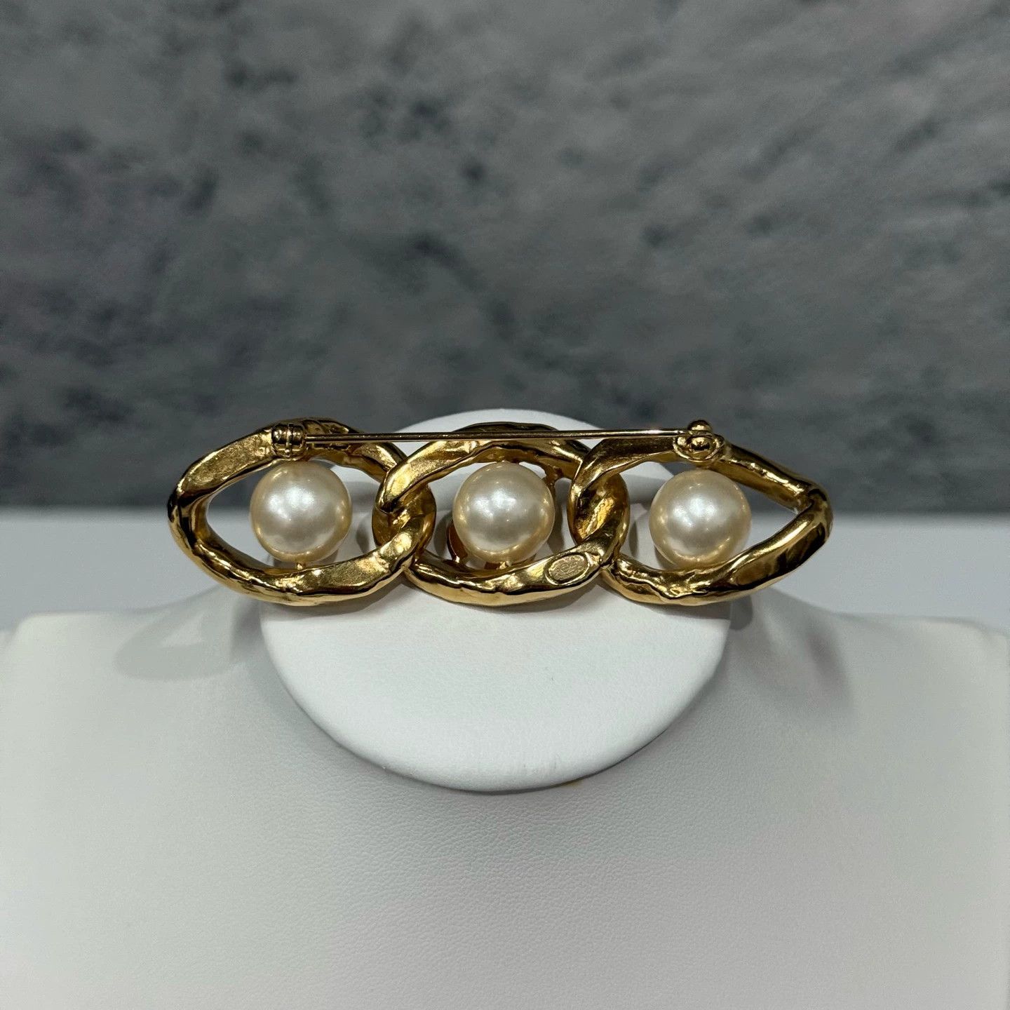 Chanel Chanel New Pearl Brooch Size ONE SIZE - 2 Thumbnail