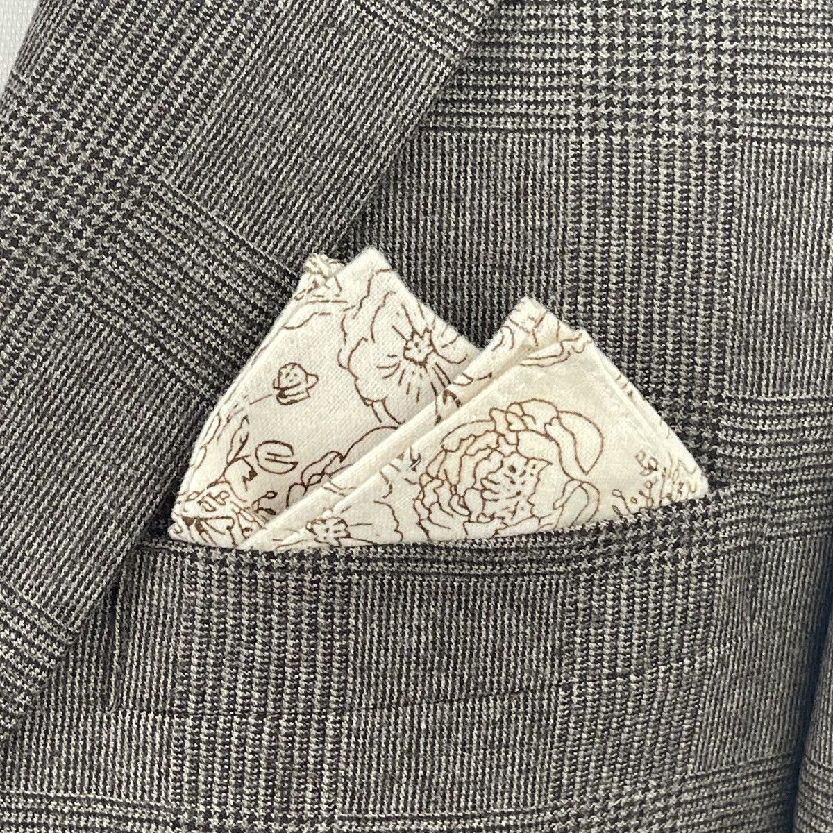 Other Men’s Dark Brown Knit Tie & Alabaster Floral Pocket Square Size ONE SIZE - 6 Thumbnail