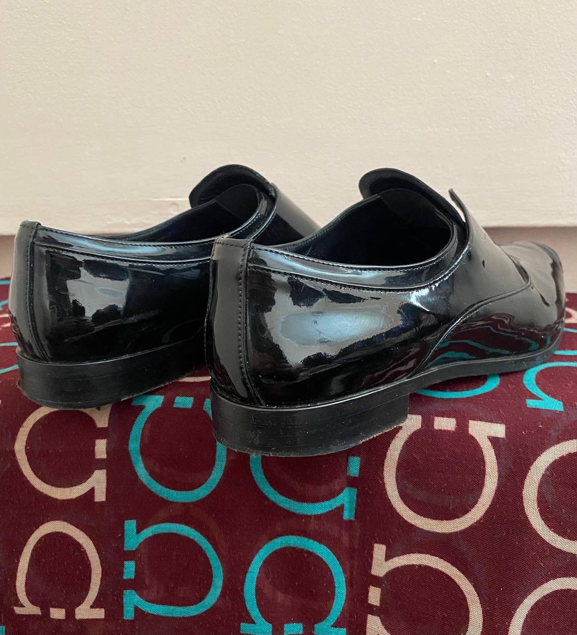 Prada × Tom Ford 🖤 Prada Black Patent Leather Slip Ons Never Worn Size US 5 / EU 37 - 6 Thumbnail