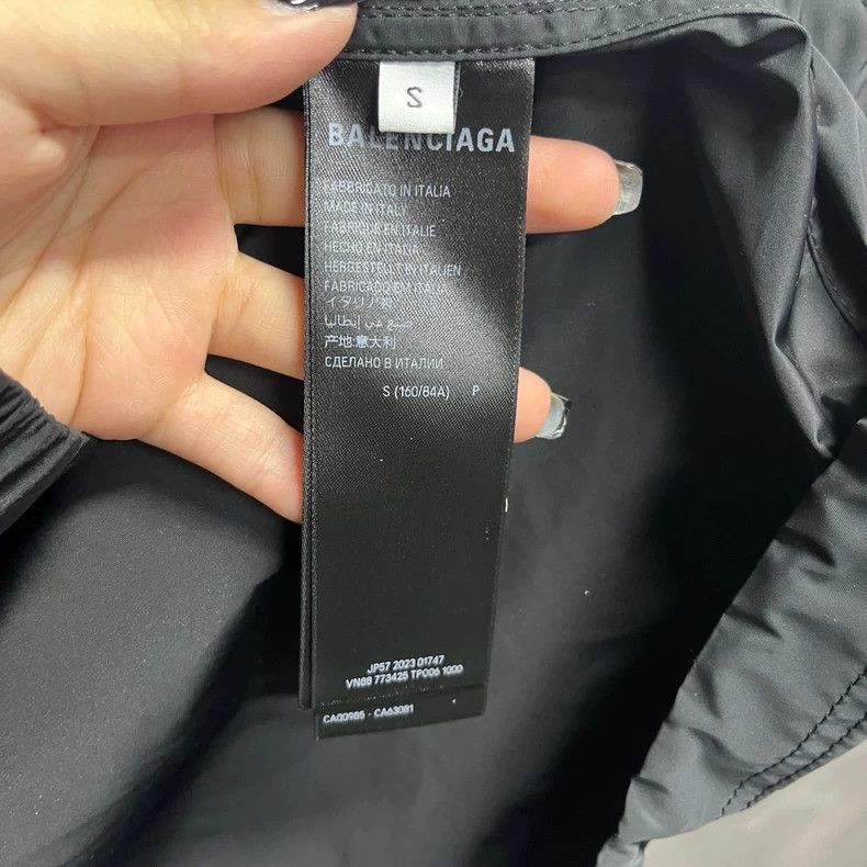 Balenciaga Balenciaga 24 Latest Black Brand logo Printed Round Neck Bu Size US S / EU 44-46 / 1 - 4 Thumbnail
