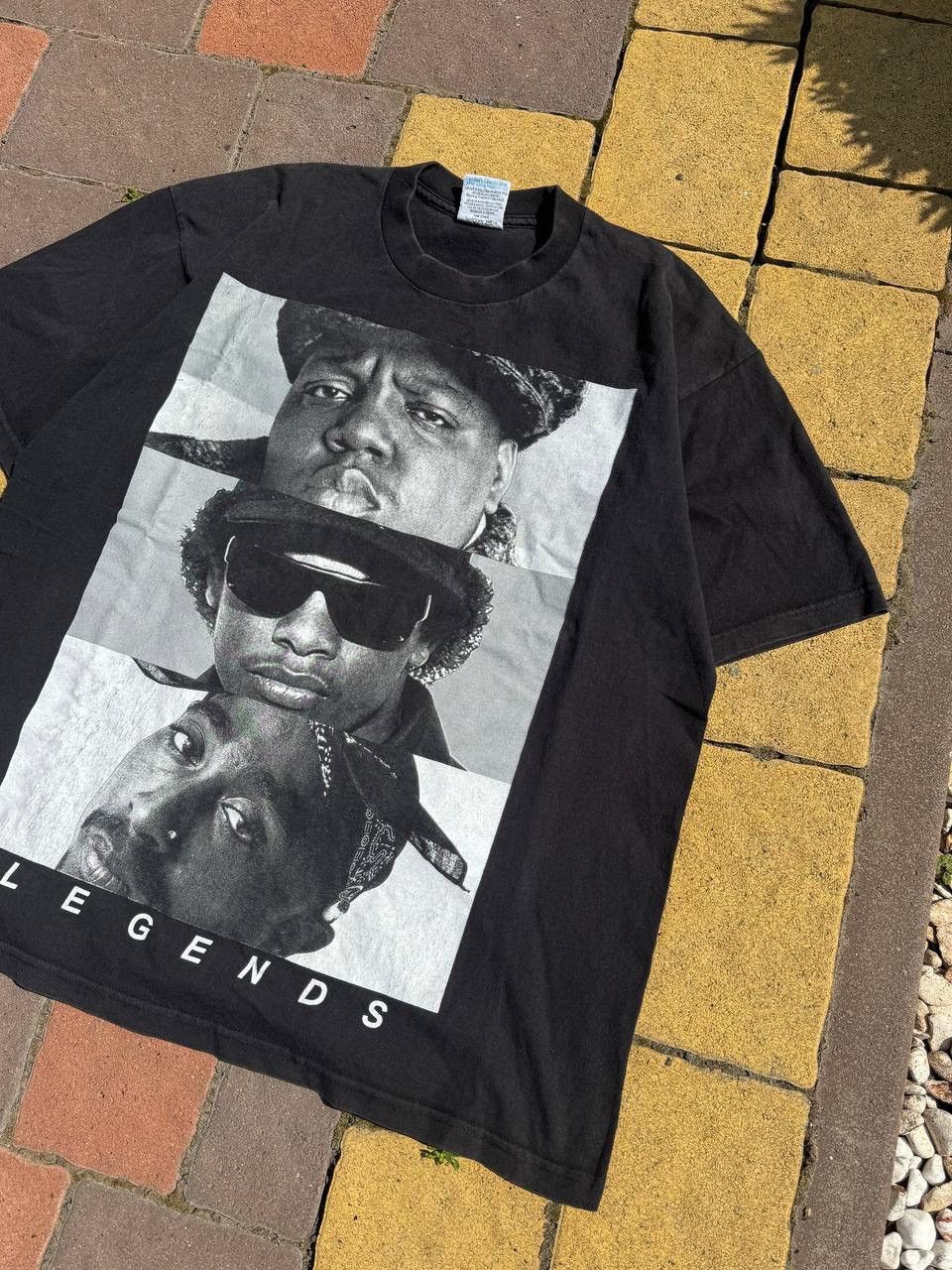 Other Vintage Hip Hop 2Pac & Biggie & Easy E Rap Tee Made In USA Size US XL / EU 56 / 4 - 3 Thumbnail