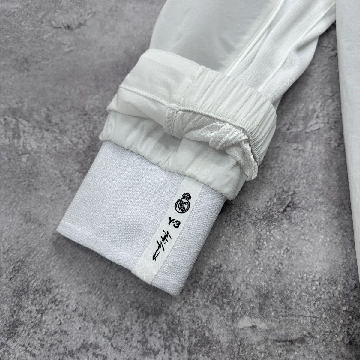 Adidas × Y-3 Yohji Yamamoto Real Madrid Adidas Y-3 Anthem Jacket Size US M / EU 48-50 / 2 - 13 Thumbnail